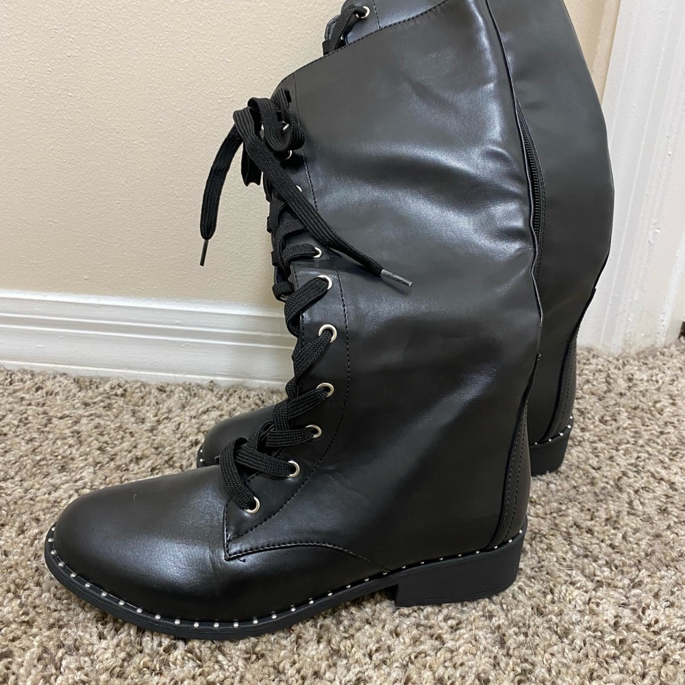 Lace up faux leather combat boots size 8.5
